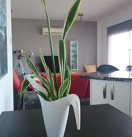 Nicolaos Court Apartman Lárnaka